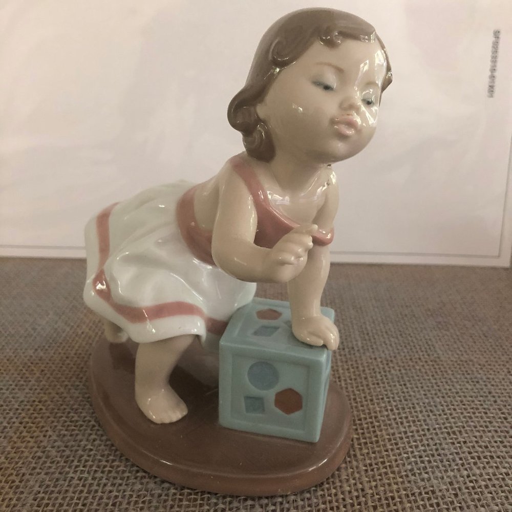 Lladro: My First Step
